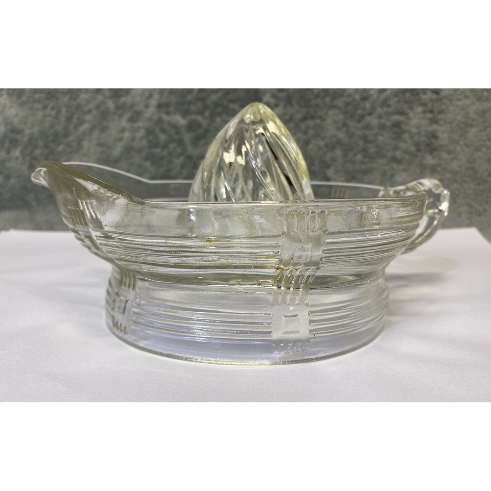 Vintage Hazel Atlas Clear Glass Juicer Reamer Basket Weave Criss Cross Pattern - Picture 5 of 9